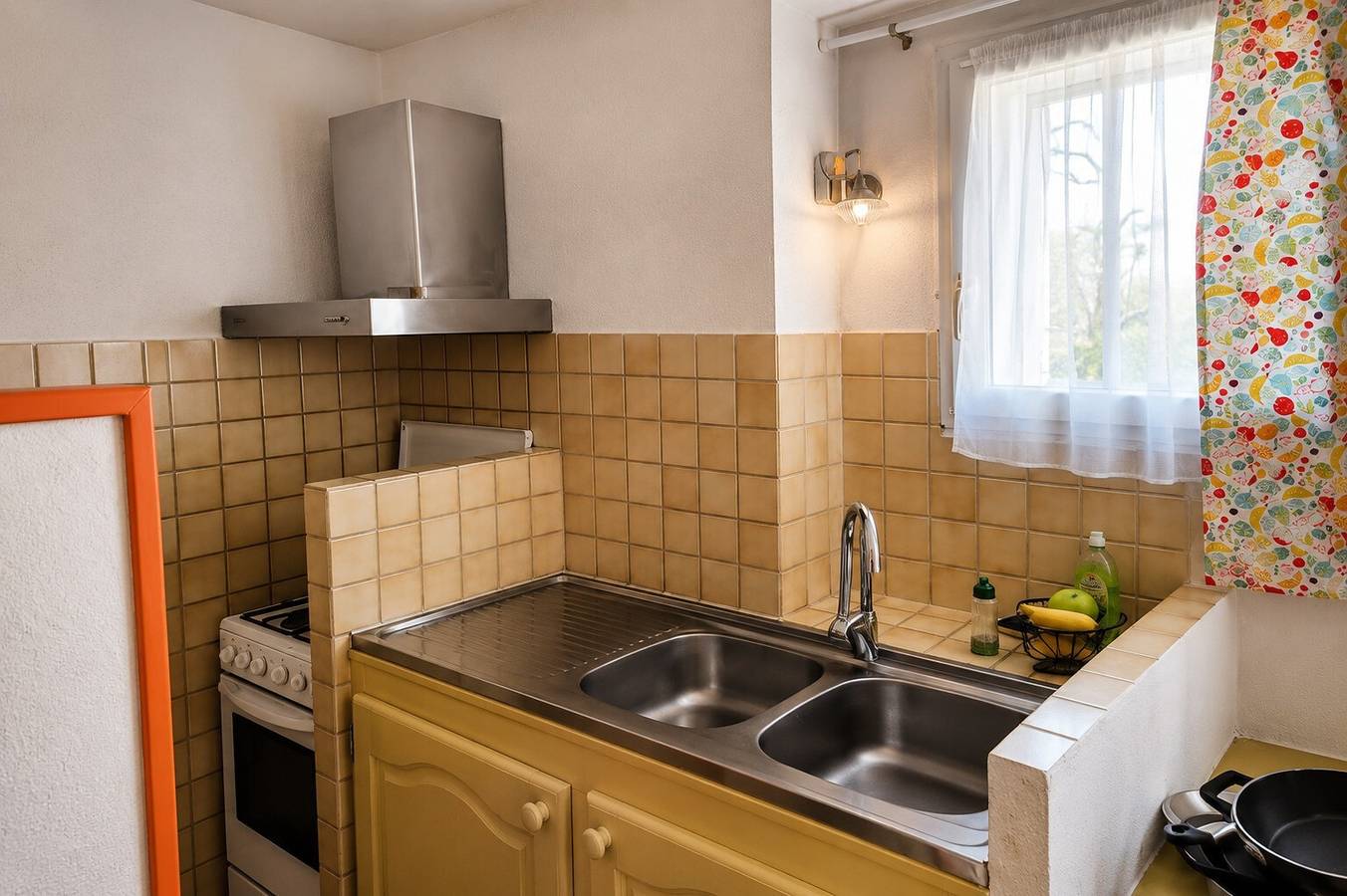 Appartement entier, Appartement Durance avec terrasse et jardin in Allemagne-en-Provence, Alpes-de-Haute-Provence