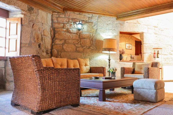 Chalet para 3 personas, con piscina además de jardín y vistas, Se admiten mascotas en Distrito de Braga - 4