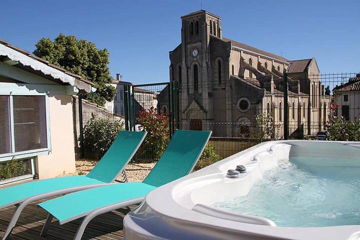 Chambre d’hôte pour 2 personnes, avec jacuzzi