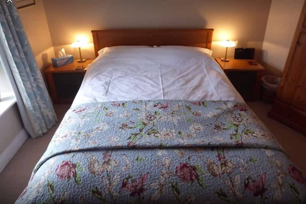 Entire apartment, City Centre apartment with a Norman Castle for a Neighbour! in Lancaster, Lancashire