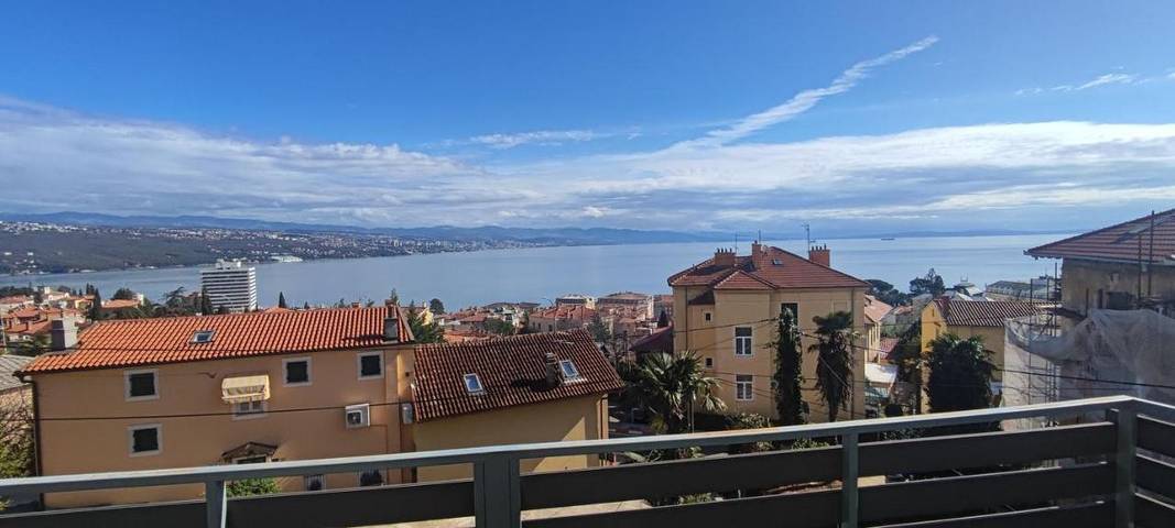 Maison d’hôte pour 3 personnes, avec balcon dans Grad Opatija