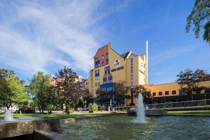 Hotel, mit Terrasse in Weil am Rhein