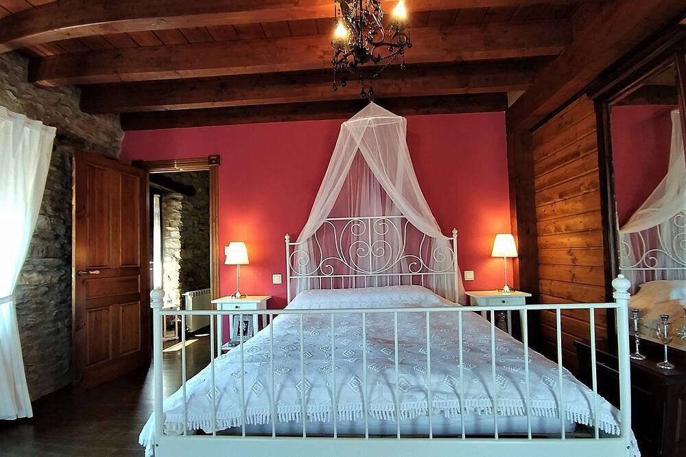 Joaquin's work, your refuge in El Bierzo. <br> in Folgoso de la Ribera, Cordillera Cantábrica