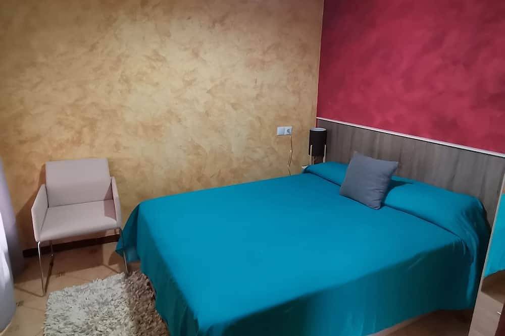 Rural House  in La Alcarria