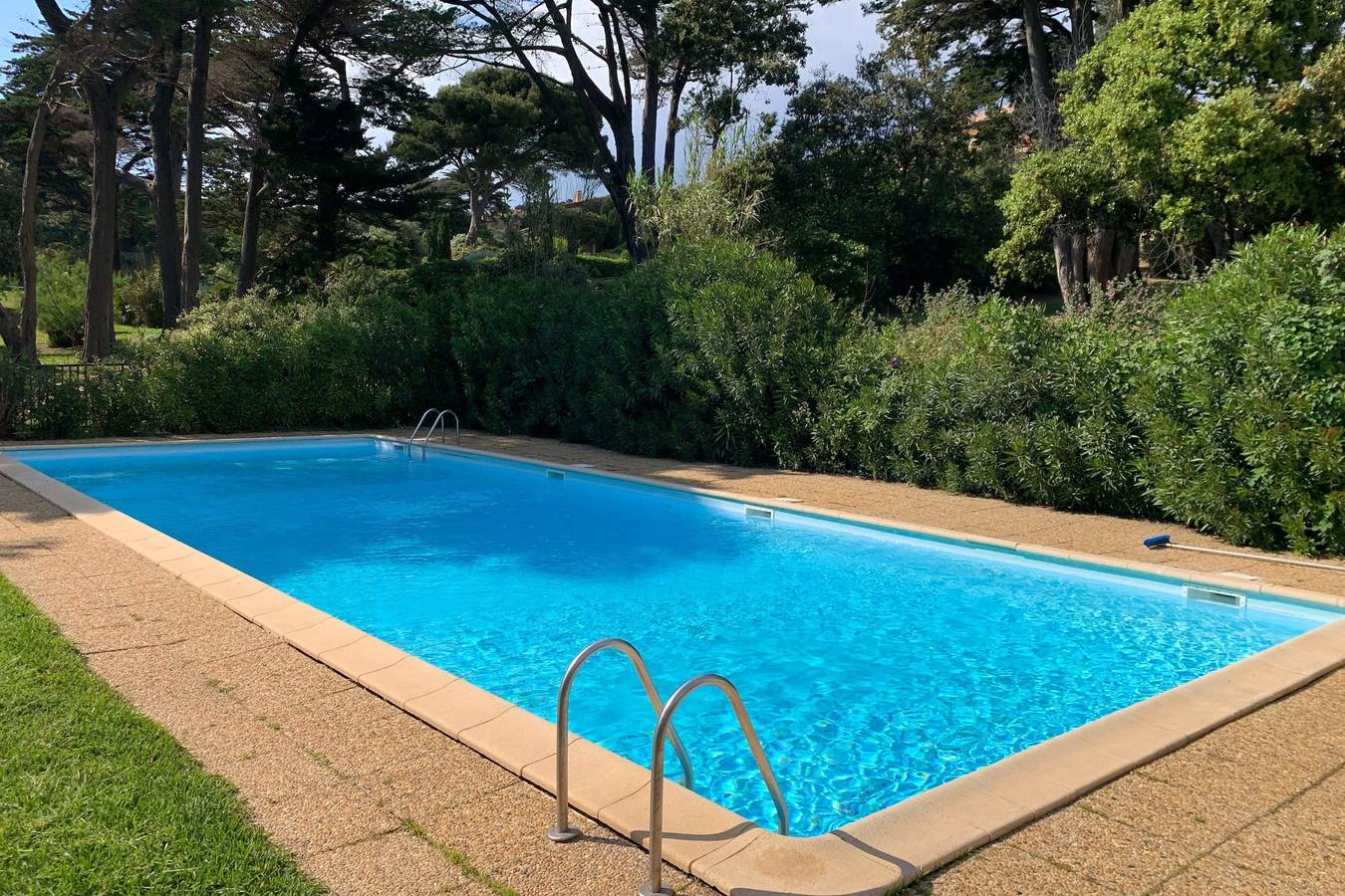 Villa 5 rooms with pool near the sea in Hyeres, Parque nacional Port-Cros