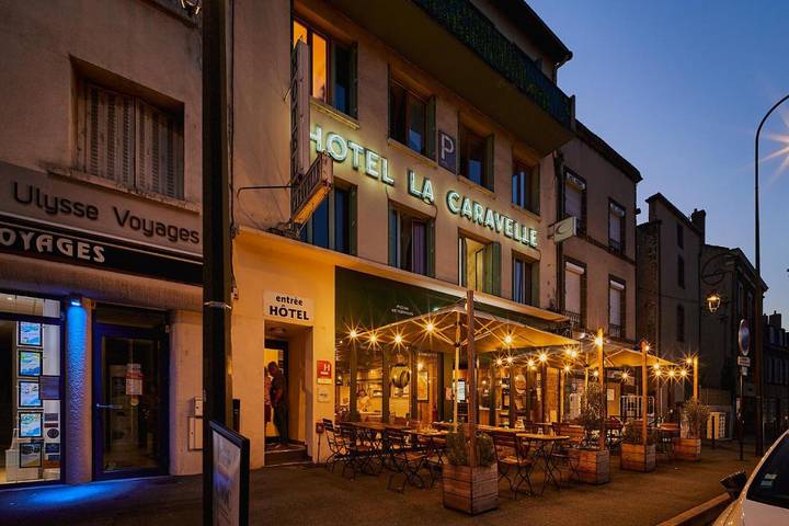 Hôtel pour 3 personnes à Riom - 2