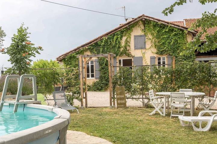 Gîte pour 5 personnes, avec jardin, animaux acceptés à Montgaillard-sur-Save