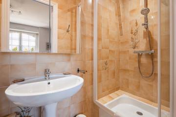 Chambre D’hôte pour 4 Personnes dans Cancale, Ille-et-Vilaine, Photo 3