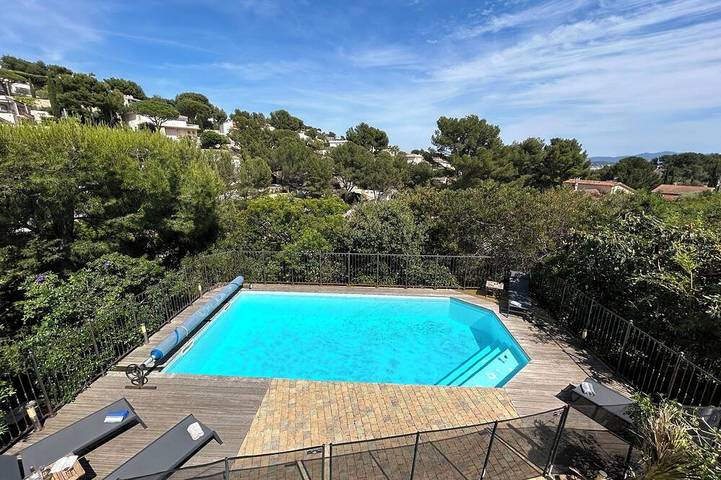 Villa pour 11 personnes, avec balcon et jardin, animaux acceptés à Bandol