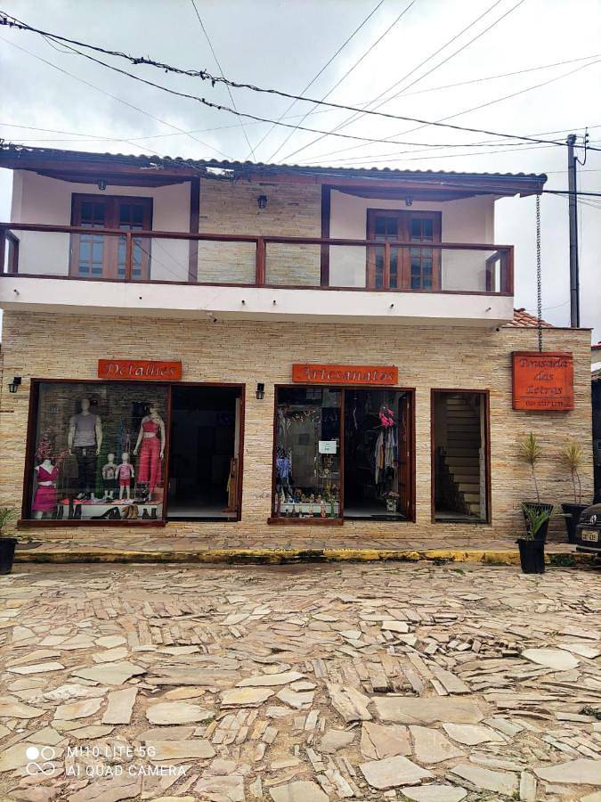 Pousadas para 2 pessoas, com vista e piscina e ainda jardim em São Tomé das Letras