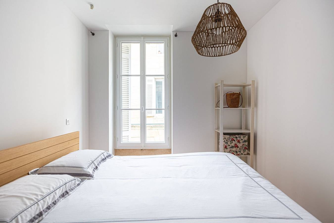 Entire apartment, Guestready - Beautiful flat in Chartrons for 8 pax in Bordeaux, Bordeaux region