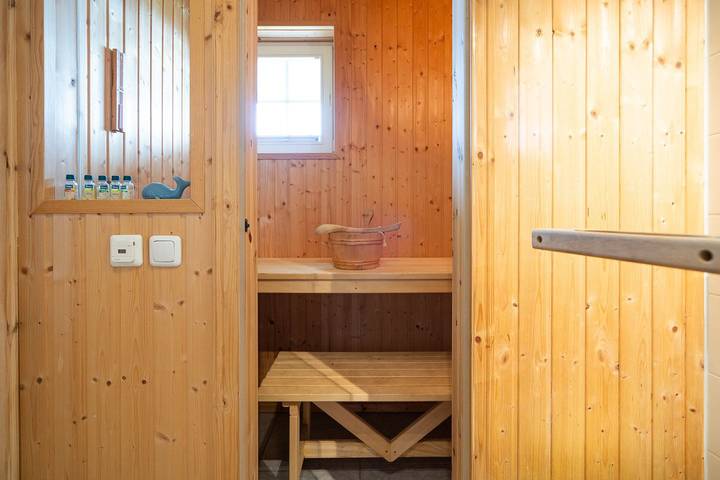 Ferienwohnung für 5 Personen, mit Terrasse und Garten sowie Sauna in Hansa-Park - 4