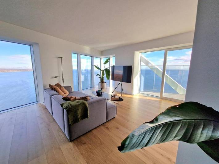 Ferienwohnung für 6 Personen, mit Balkon und Terrasse sowie Garten und Sauna
