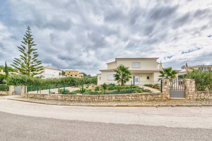 Villa Larissa, vivenda privada de luxo, piscina in Portimão, Distrito de Faro