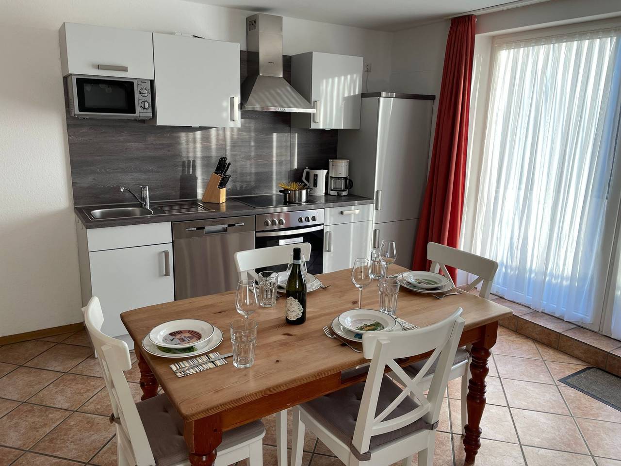 Geheel appartement, Einladende Obergschosswohnung mit sonnigem Balkon in Carolinensiel-Harlesiel, Wittmund