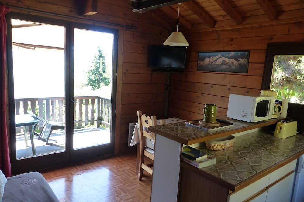 Location Saisonnière Petit Chalet Individuel  Passy in Passy, Pays du Mont-Blanc