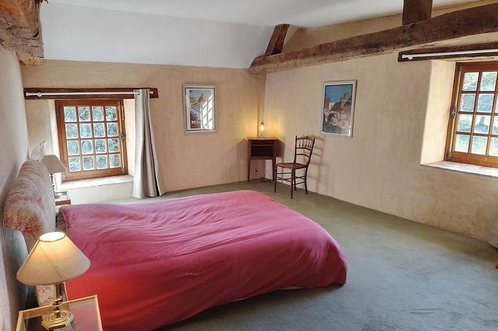 Location de vacances pour 5 personnes, avec piscine et jardin à Gennes-sur-Glaize - 4