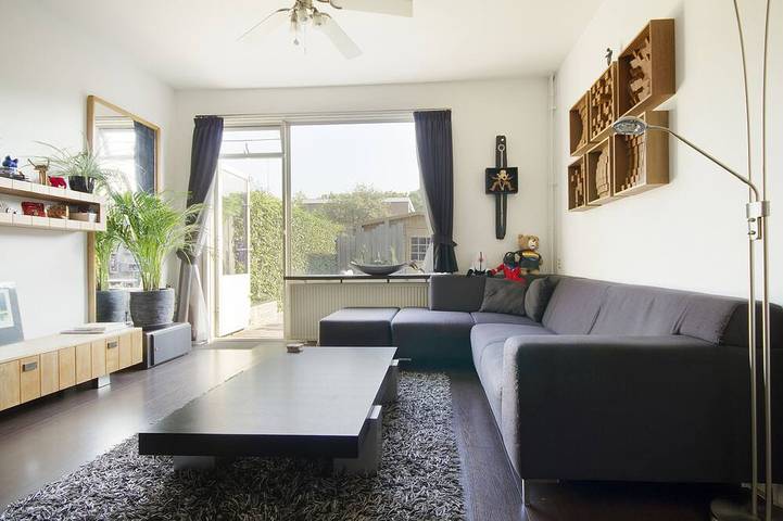 Holiday home for 3 people, with hot tub and garden in Amsterdam