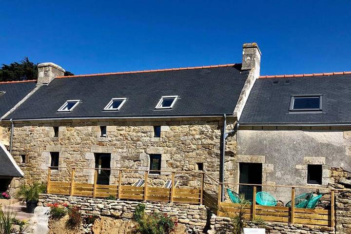 Location de vacances pour 8 personnes, avec vue sur le lac ainsi que jardin et vue, adapté aux familles dans Plage de la Baie des Trépassés - 3