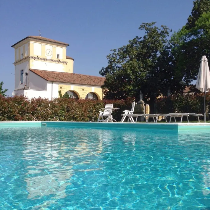Casa de huéspuedes para 5 personas, con sauna y vistas además de piscina y jardín - 1