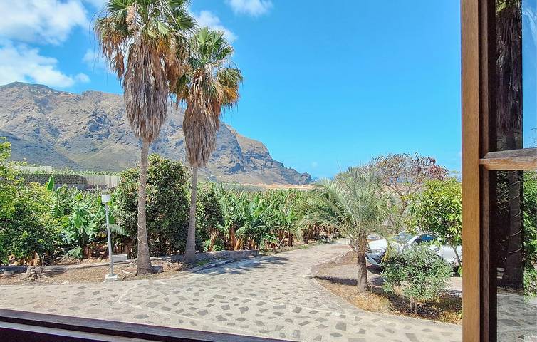 Ganze Ferienwohnung, Sonnige Wohnung mit Meerblick und Pool in Buenavista del Norte, Teneriffa Nord