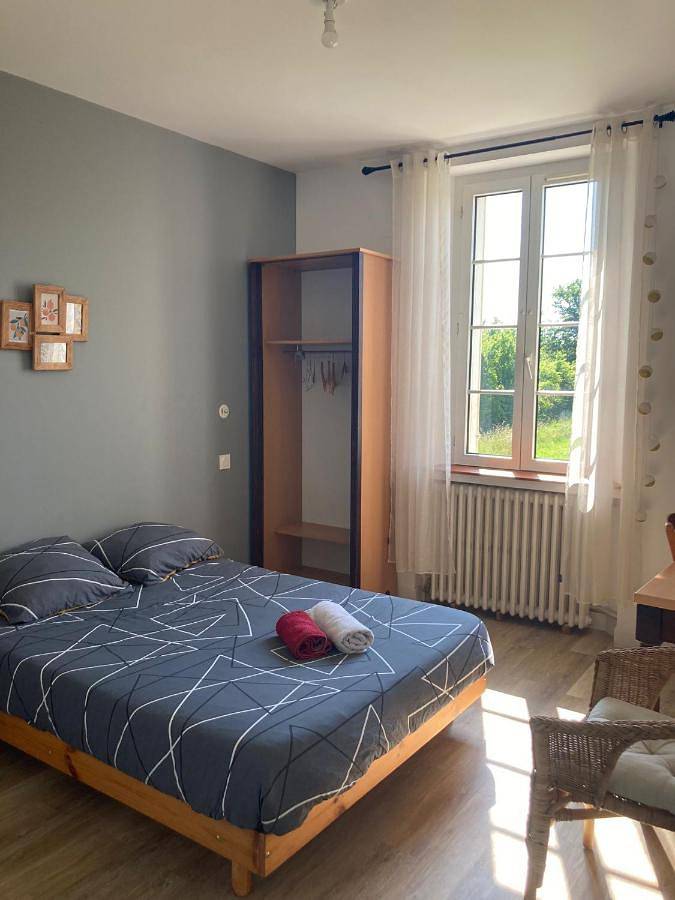 Gîte pour 2 personnes, avec terrasse ainsi que vue et jardin à Chartres - 4