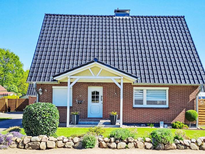 Ferienhaus für 6 Personen, mit Terrasse und Garten sowie Pool in Schleswig-Holstein