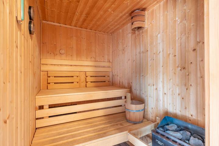 Ferienwohnung für 4 Personen, mit Sauna und Garten in Norden - 4