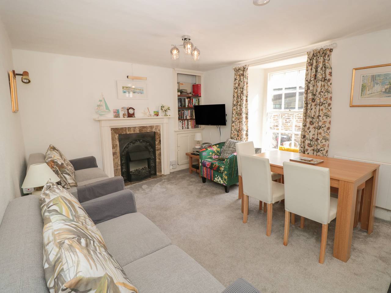 Dart Cottage in Dittisham, Devon