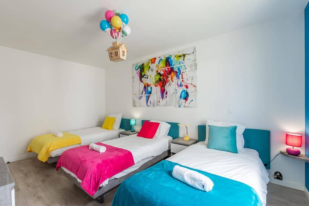 Entire apartment, Wonderland by Plaza proche Disneyland in Chessy, Seine-et-Marne