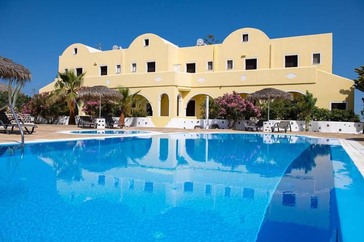 Maison d’hôte pour 2 personnes, avec Balcon et Jardin ainsi que Bassin pour enfant et Piscine