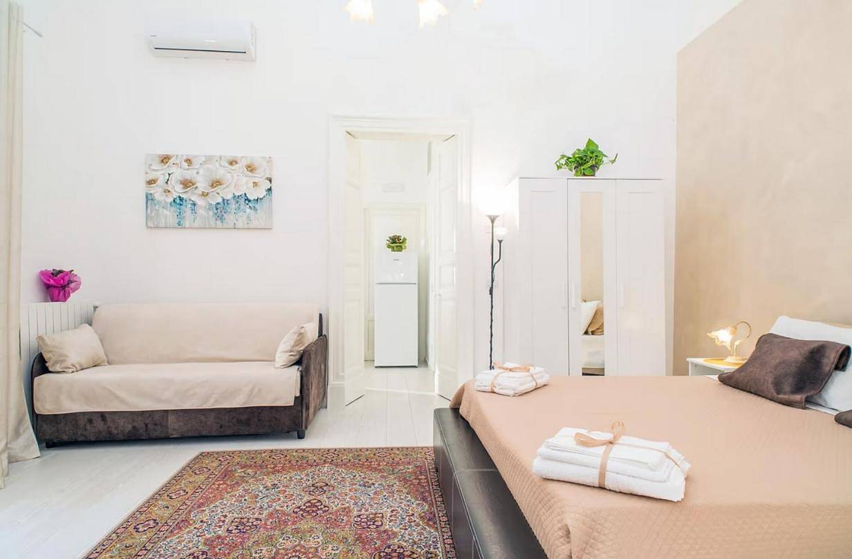 L'Antico Cortile di Alba in Viagrande, Catania e dintorni