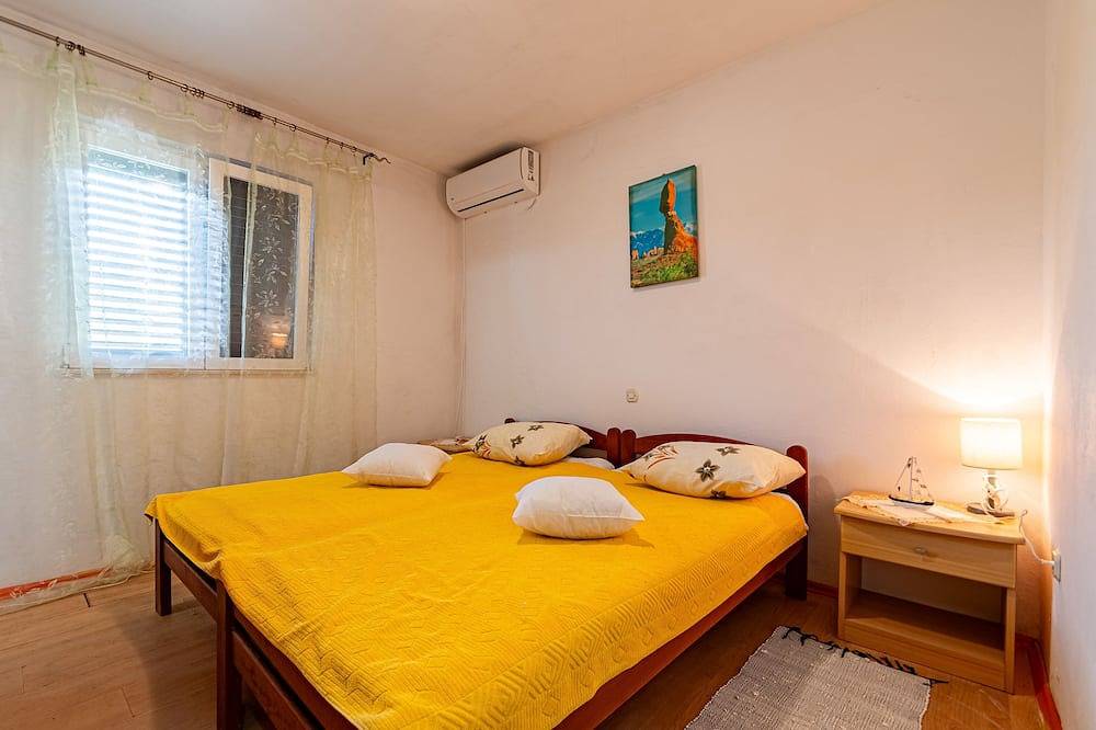 Ganze Wohnung, 2-Zimmer-Ferienwohnung mit Terrasse und Meerblick Luka Dubrava, Peljesac in Dubrovnik-Neretva