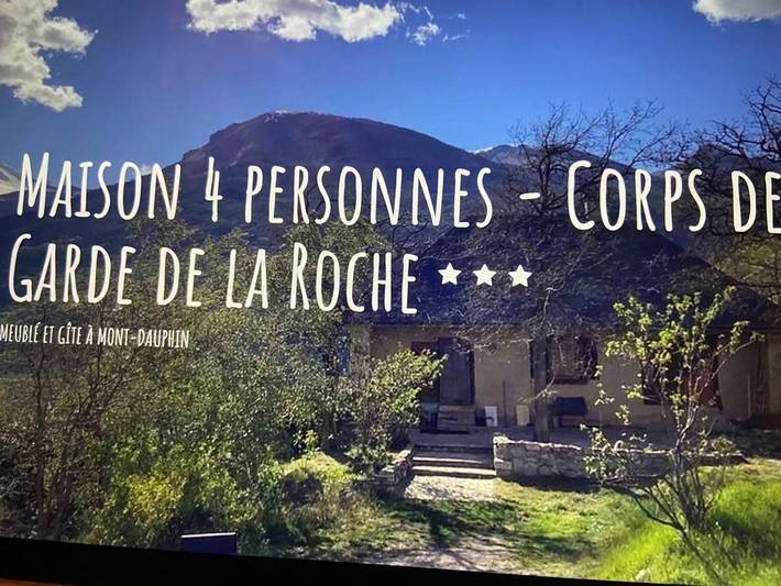 Location de vacances pour 4 personnes, avec jardin et vue à Mont-Dauphin