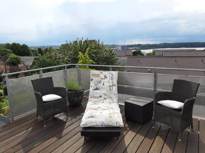 Ferienwohnung für 3 Personen, mit Balkon und Terrasse sowie Garten und Sauna in Flensburg
