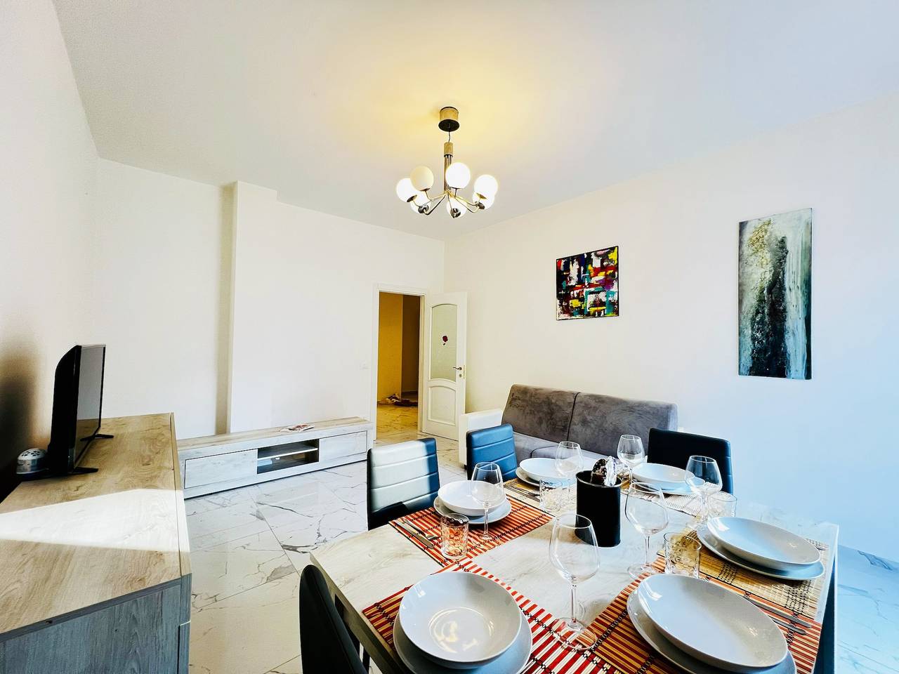 The White Marble Beach House – Kostenlose Parkplätze in Marina di Carrara, Carrara