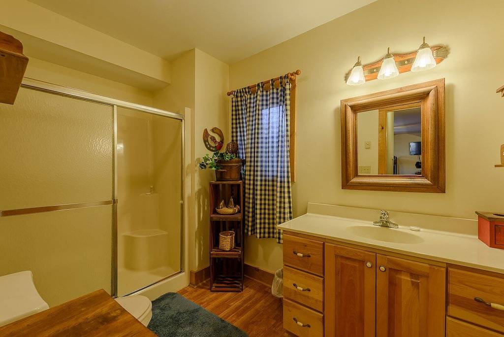 Blockhütte mit Billardtisch, Grills, Holzofen, Angeln, Hängematte, In der Nähe von Sehenswürdigkeiten in Blue Ridge Parkway, Seven Devils