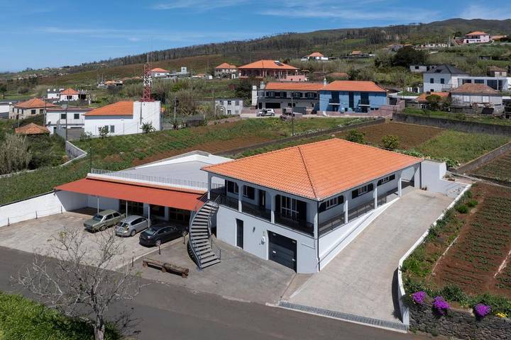 Location de vacances pour 6 personnes, avec terrasse et vue à Ponta Do Pargo - 2