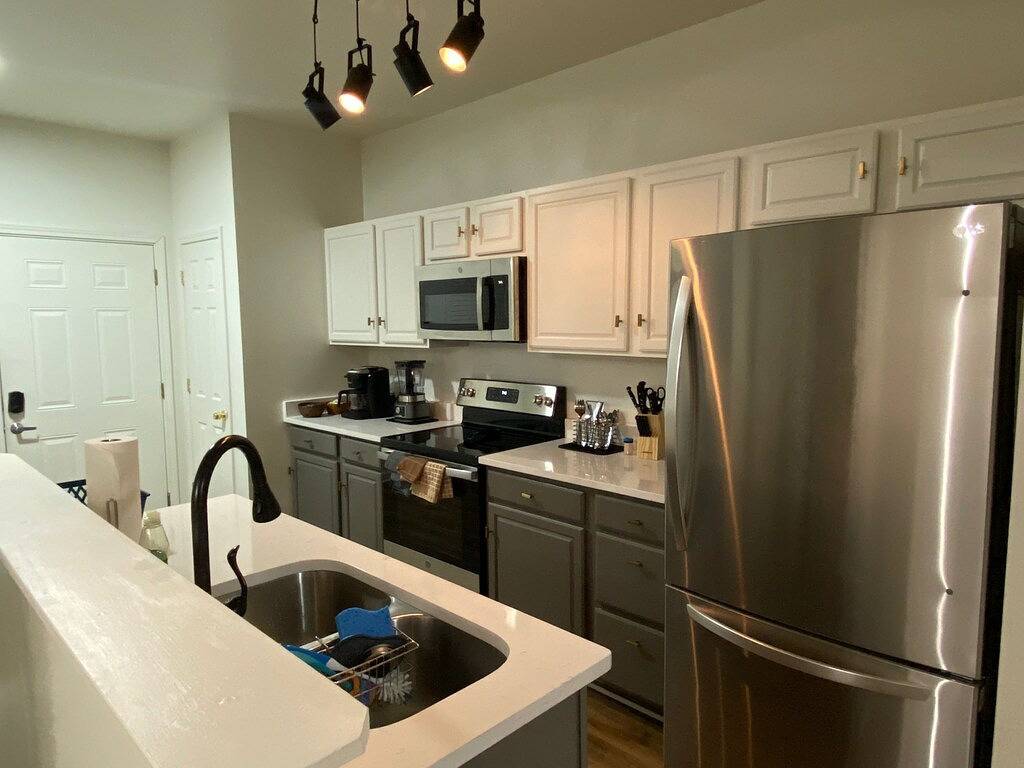 Superb 4-bedroom residential home for you. in East Point, Fulton County