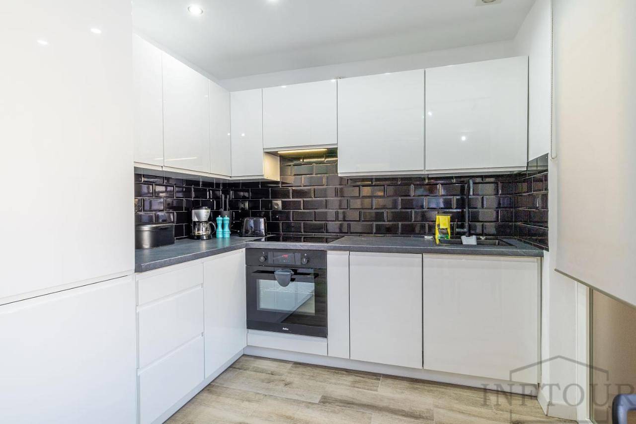 Entire apartment, Inftour Apolo Iv Apartamento in Calpe Old Town, Calpe