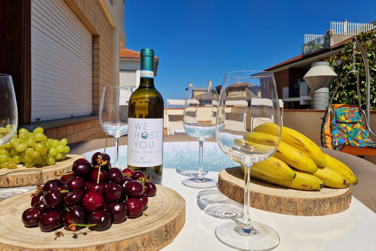 Appartement entier, La grande terrazza - [12 posti] Wi-Fi A/C Free parking Jacuzzi in Porto Sant'Elpidio, Province de Fermo