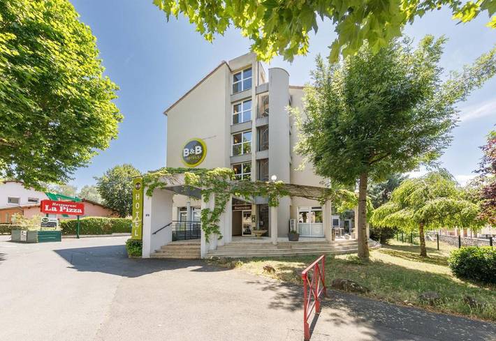 Hôtel pour 4 personnes, avec Terrasse à Vals-près-le-Puy