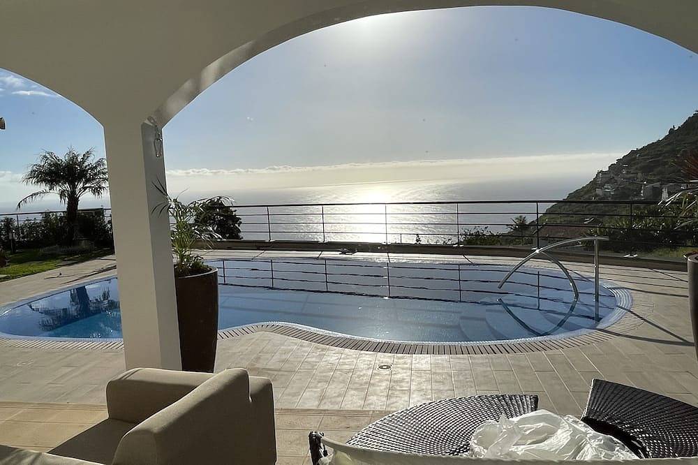Casa vacanza a Arco da Calheta a partire da 550€ a notte