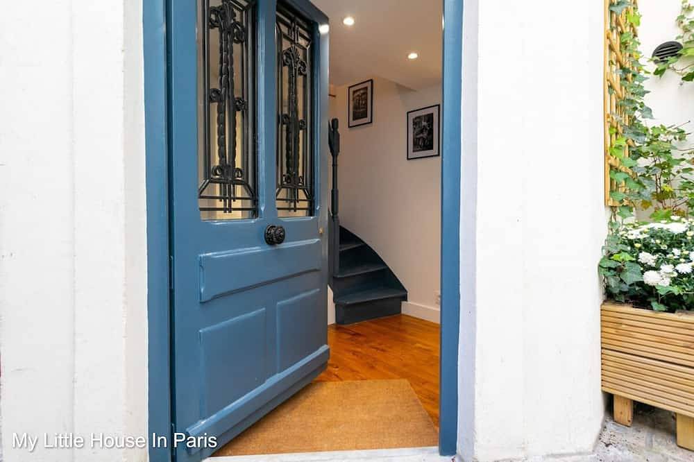 My Little House in Paris Hypercentre Climatisé in Paris, Ile de France