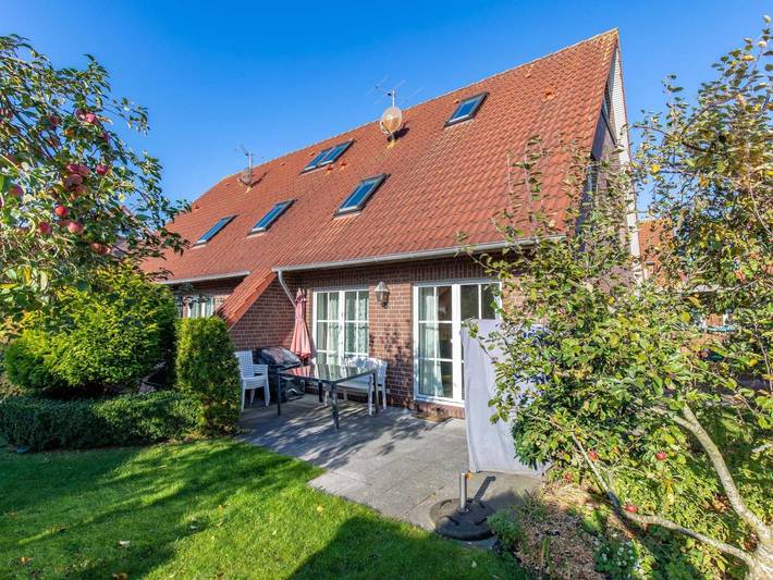 Ferienwohnung für 9 Personen, mit Terrasse und Garten in Carolinensiel