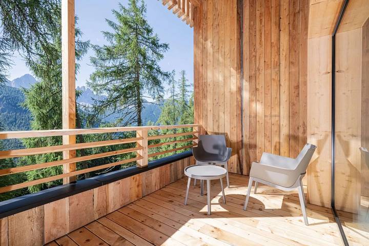 Appartamento per 4 persone, con vista lago e giardino nonché sauna in Funes