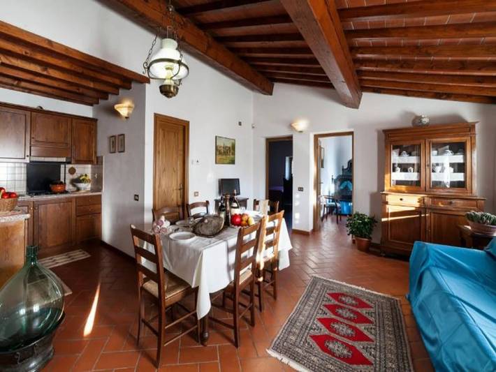 Gîte pour 4 personnes, avec terrasse et piscine à Poppi - 3