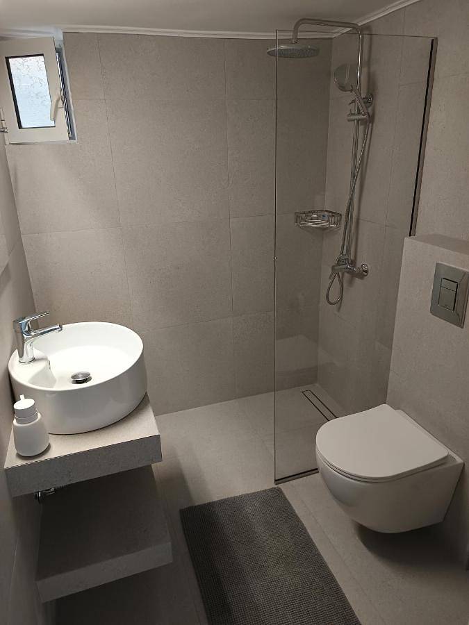 Ganze Wohnung, Apartment - Ground Floor in Koroni, Messenien