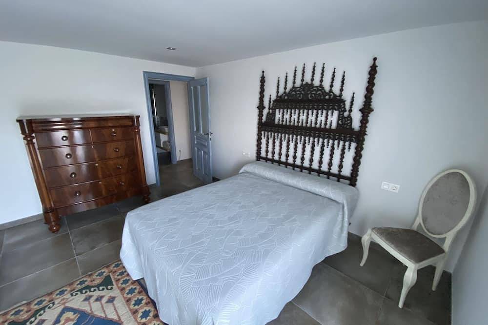 Cozy Nest w/private garden next to vineyards and great wineries in Cambados, Rías Baixas