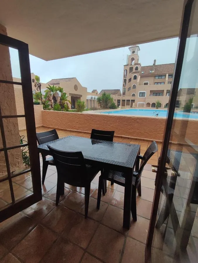 Apartamento de vacaciones para 4 personas, con piscina y jardín - 1
